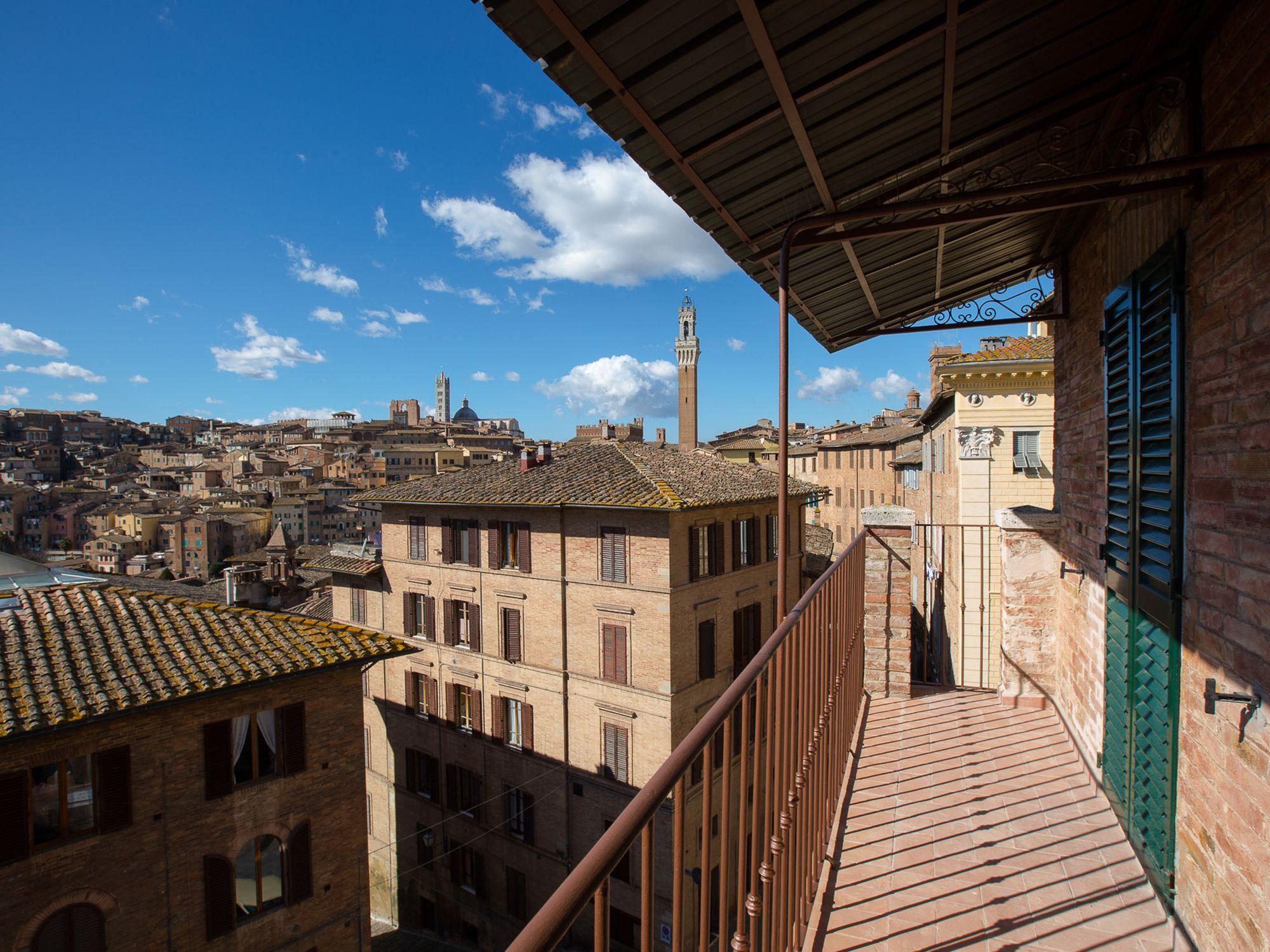 Appartamento Panoramico San Martino 12 Siena Eksteriør billede